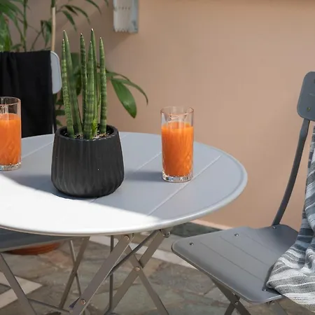 Nomas Lifestyle Living *