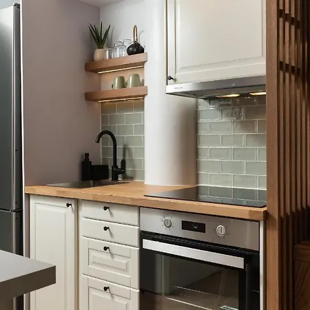 Apartment Nomas Lifestyle Living-Private Parking